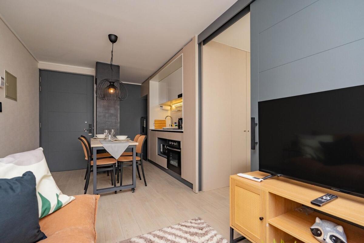 Modern In The Center Of Scl